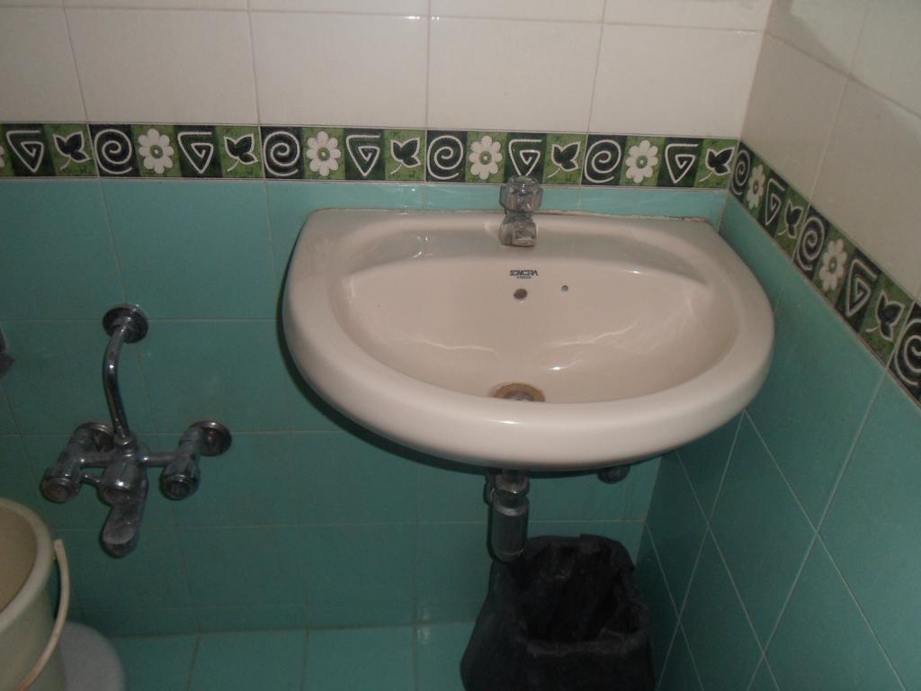 Hotel Dudawat Ahmedabad Zimmer foto