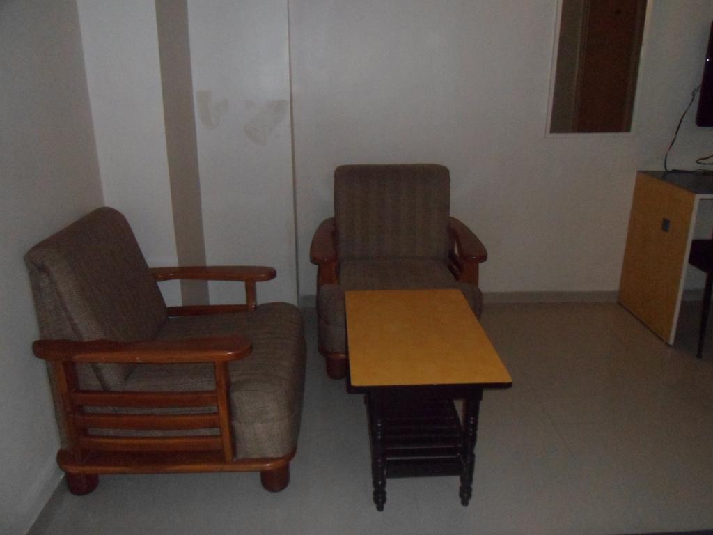 Hotel Dudawat Ahmedabad Zimmer foto