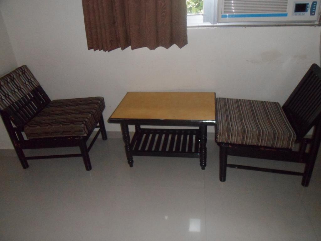 Hotel Dudawat Ahmedabad Zimmer foto