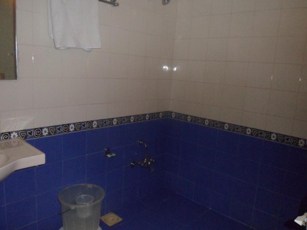 Hotel Dudawat Ahmedabad Zimmer foto